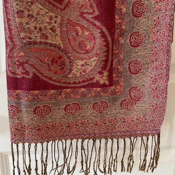 Red, Gold, Silver Pashmina Wrap/ Stole w Tassel Fringe, Roses & Paisley Print - Picture 5 of 14